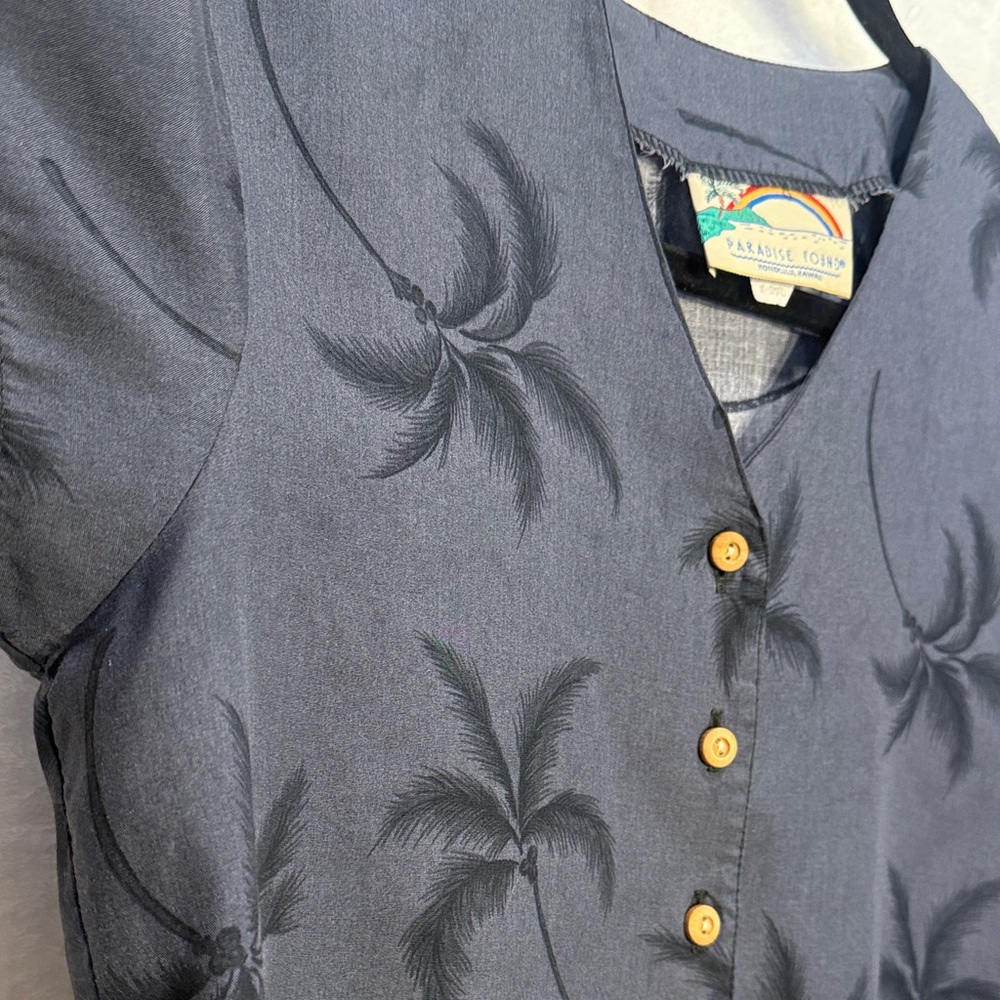Paradise Found Navy Palm Tree Hawaiian Blouse Rayon Short Sleeve V-Neck - Picture 6 of 8